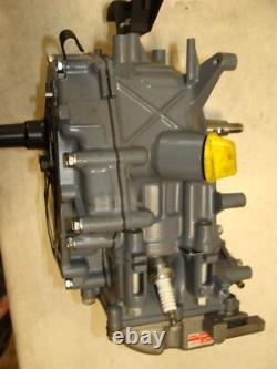 2005 Yamaha 2.5hp outboard motor 4 stroke 69M POWERHEAD ENGINE MOTOR CRANKCASE