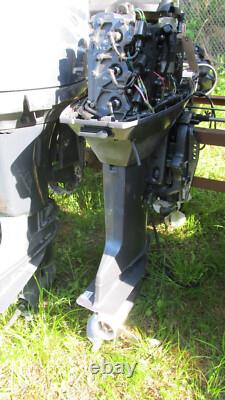 50HP Yamaha Outboard Motor with tiller Arm 20 Shaft 120 120 120 PSI
