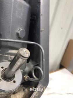 Yamaha outboard engine motor transom mount bracket plate hydraulic cylinder