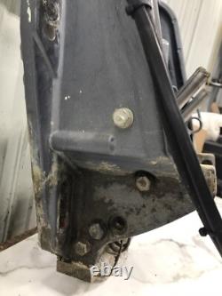 Yamaha outboard engine motor transom mount bracket plate hydraulic cylinder