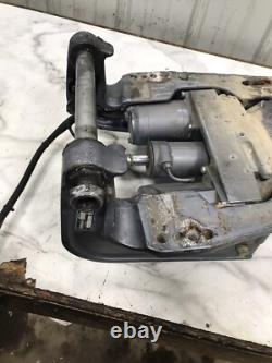 Yamaha outboard engine motor transom mount bracket plate hydraulic cylinder
