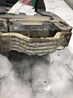 Yamaha outboard engine motor transom mount bracket plate hydraulic cylinder