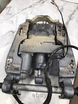 Yamaha outboard engine motor transom mount bracket plate hydraulic cylinder