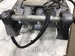 Yamaha outboard engine motor transom mount bracket plate hydraulic cylinder